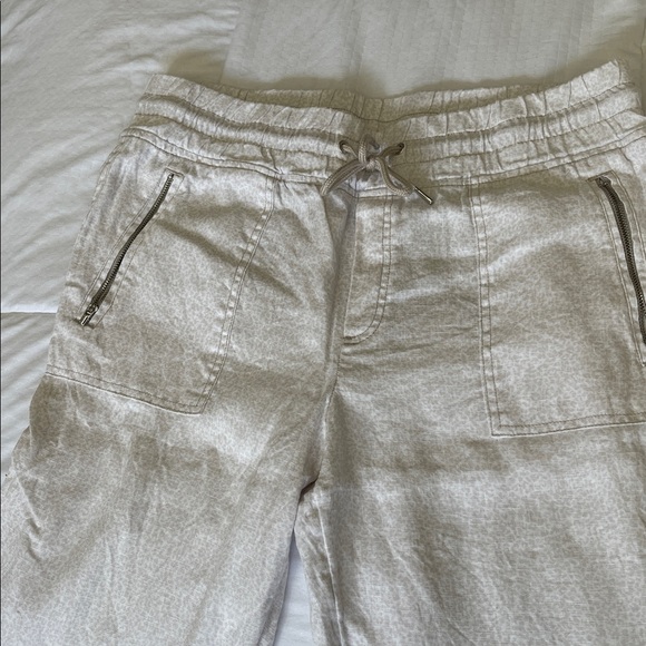 Athleta Cabo Linen Joggers in cheetah print - Picture 2 of 5